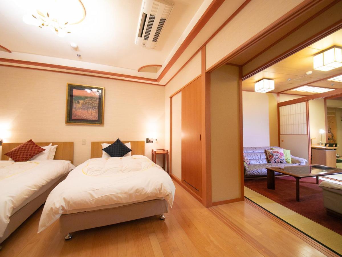 Iwakuni Kokusai Kanko Hotel Exterior foto
