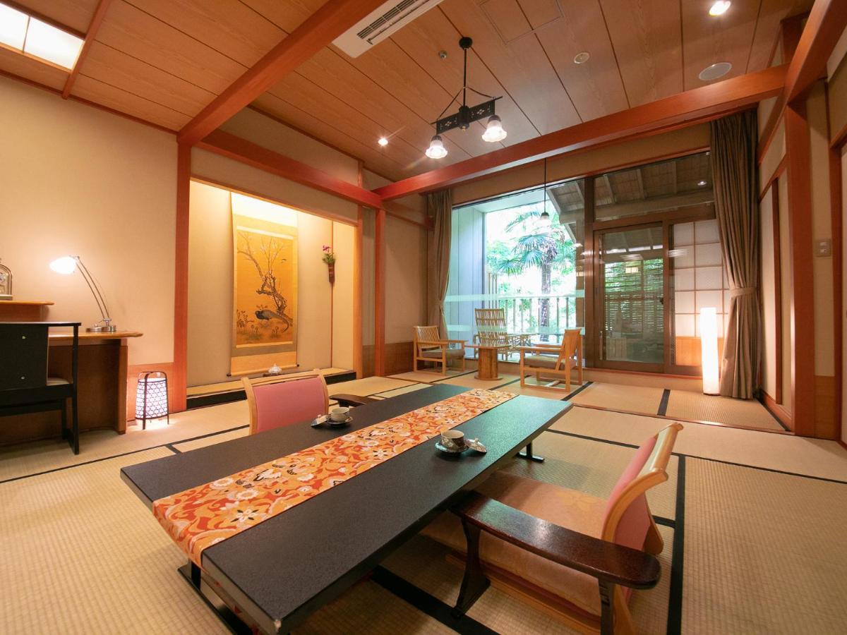 Iwakuni Kokusai Kanko Hotel Exterior foto